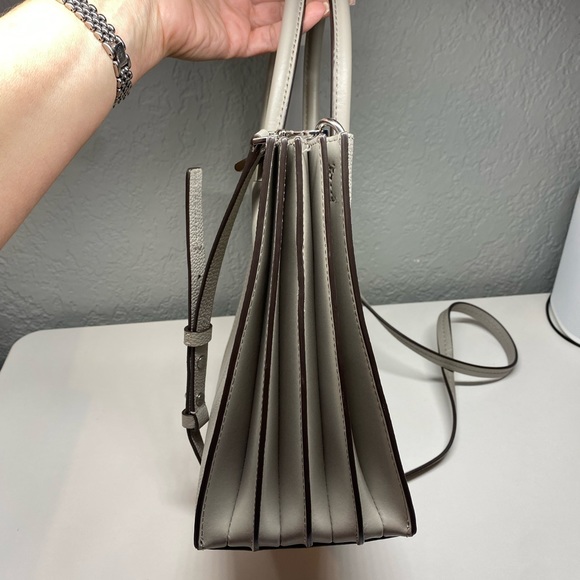 Michael Kors Mercer Medium Pebbled Leather Crossbody Bag - Picture 2 of 11